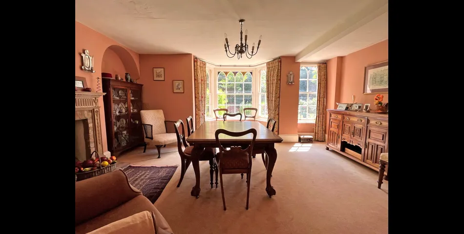 PERIOD RESDIENCE FOR IMPROVEMENT