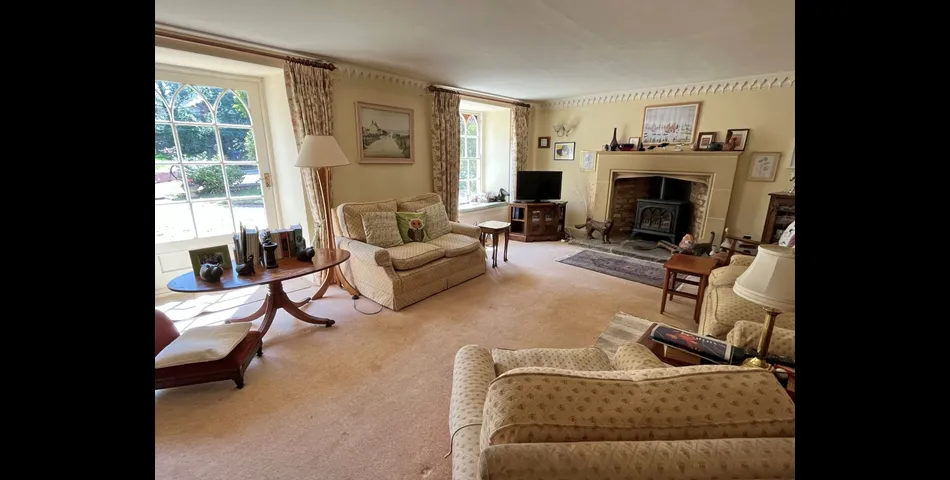 PERIOD RESDIENCE FOR IMPROVEMENT