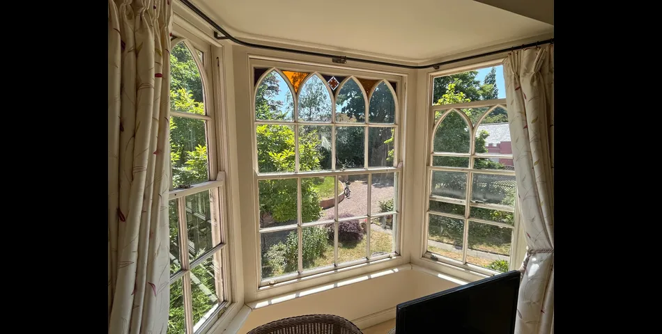 PERIOD RESDIENCE FOR IMPROVEMENT