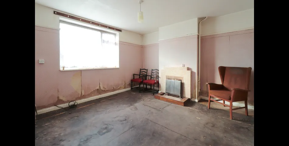 THREE BEDROOM HOUSE FOR REFURBISHMENT