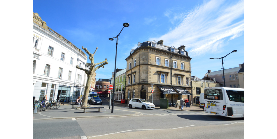 MIXED RESIDENTIAL AND COMMERCIAL INVESTMENT PROPERTY