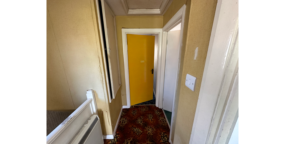 SEMI-DETACHED HOUSE FOR REFURBISHMENT