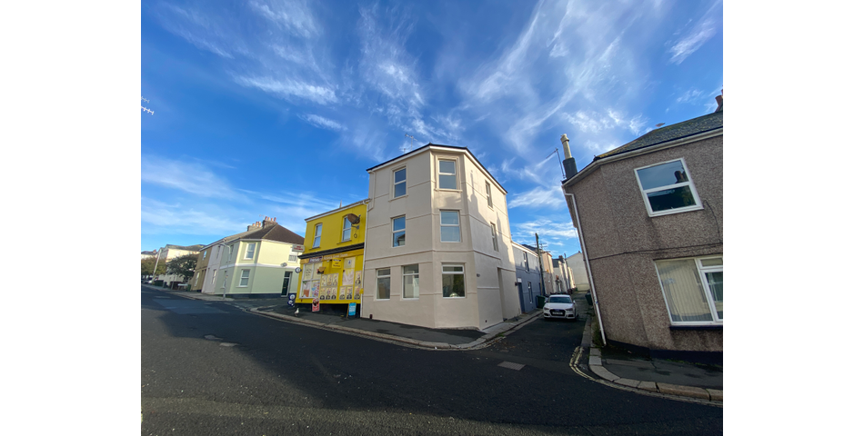 HOUSE FOR REFURBISHMENT WITH PLANNING