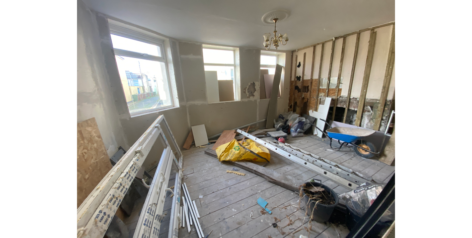 HOUSE FOR REFURBISHMENT WITH PLANNING