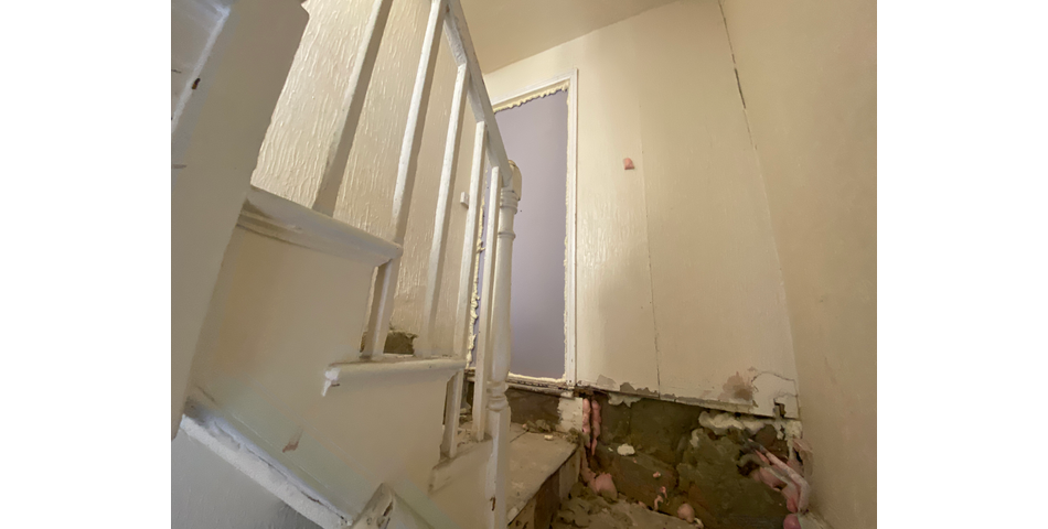 HOUSE FOR REFURBISHMENT WITH PLANNING