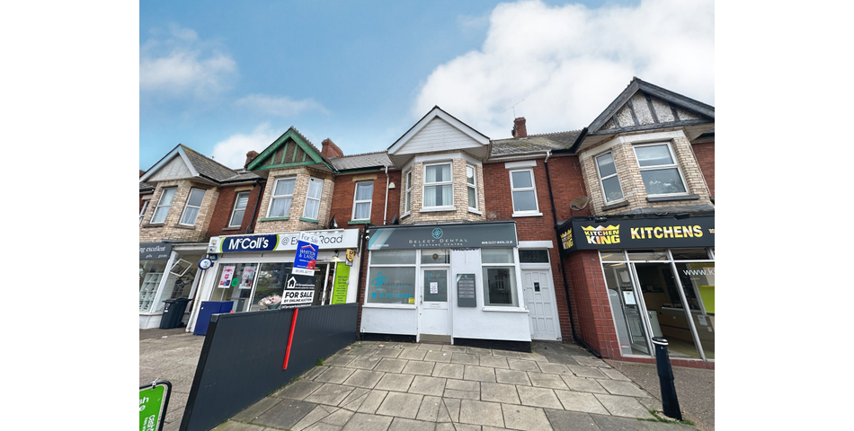 TERRACED PROPERTY WITH POTENTIAL