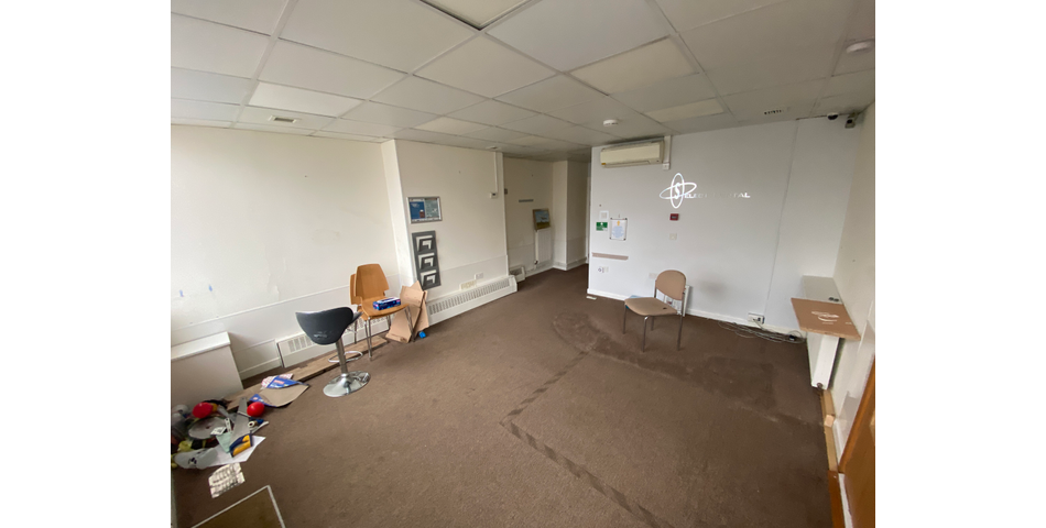 TERRACED PROPERTY WITH POTENTIAL