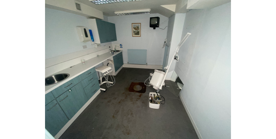 TERRACED PROPERTY WITH POTENTIAL