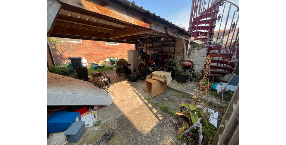 MIXED RESDIENTIAL AND COMMERCIAL PROPERTY