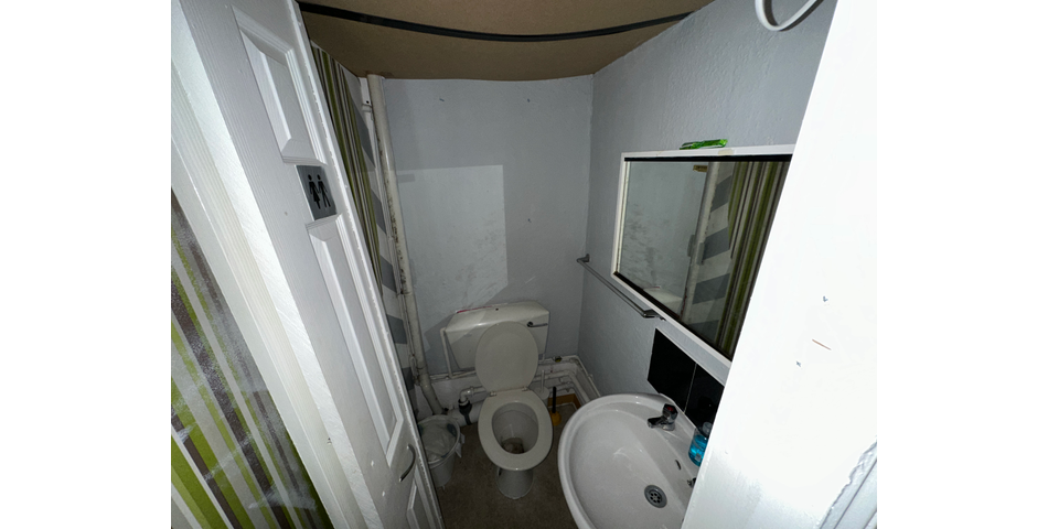 MIXED RESDIENTIAL AND COMMERCIAL PROPERTY