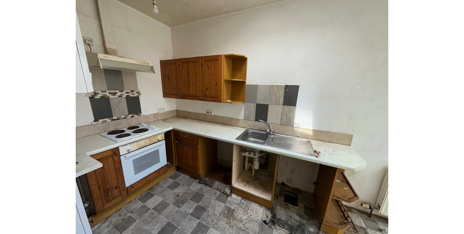 MIXED RESDIENTIAL AND COMMERCIAL PROPERTY
