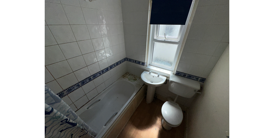 MIXED RESDIENTIAL AND COMMERCIAL PROPERTY
