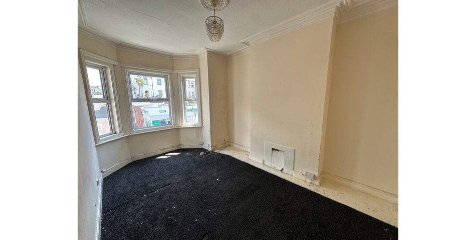 MIXED RESDIENTIAL AND COMMERCIAL PROPERTY