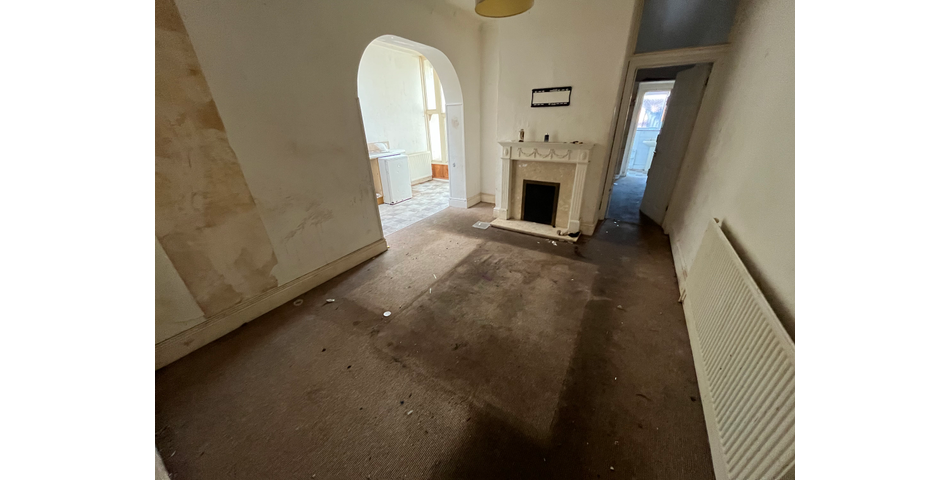 MIXED RESDIENTIAL AND COMMERCIAL PROPERTY
