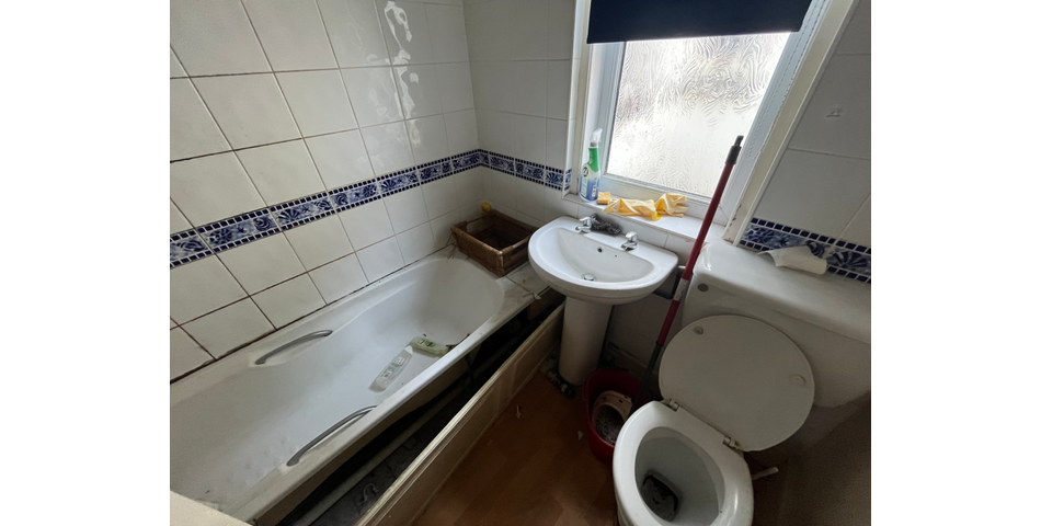 MIXED RESDIENTIAL AND COMMERCIAL PROPERTY