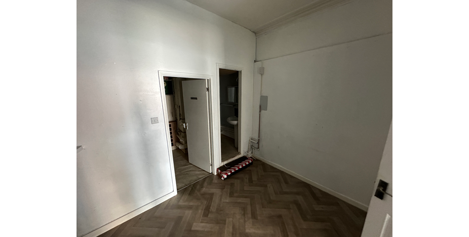 MIXED RESDIENTIAL AND COMMERCIAL PROPERTY