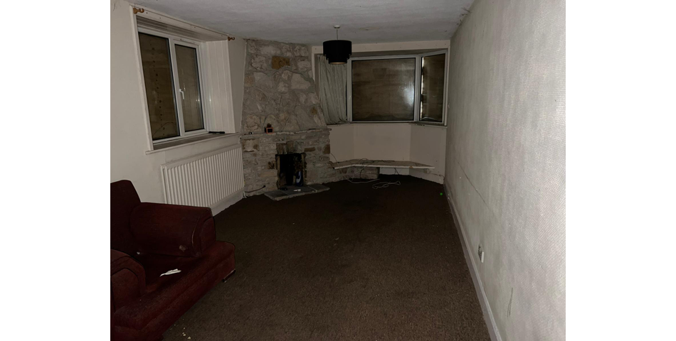 CHALET BUNGALOW FOR REFURBISHMENT