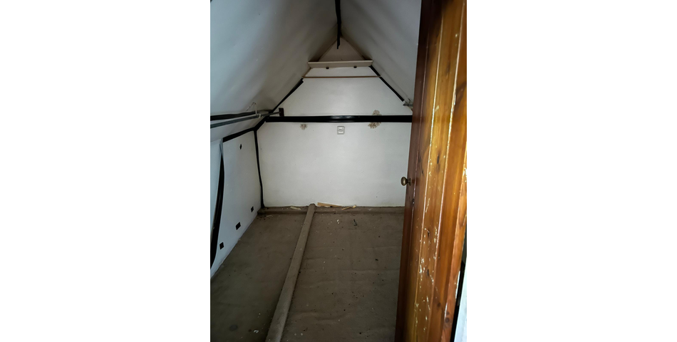 CHALET BUNGALOW FOR REFURBISHMENT