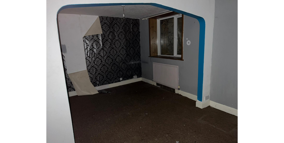 CHALET BUNGALOW FOR REFURBISHMENT