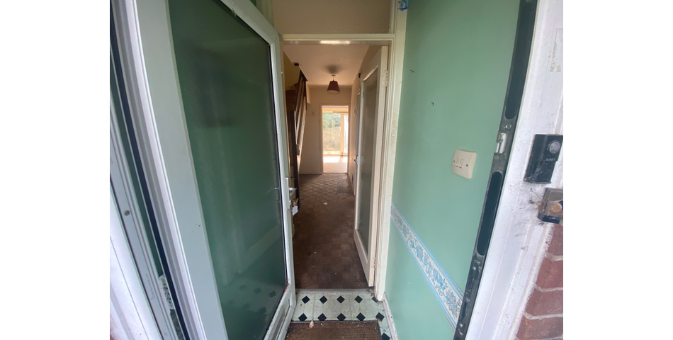 LINK-DETACHED HOUSE FOR REFURBISHMENT
