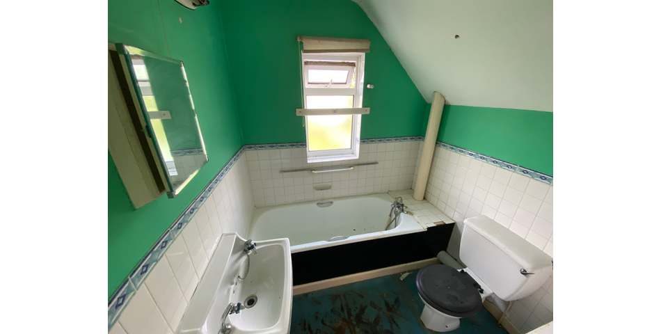 LINK-DETACHED HOUSE FOR REFURBISHMENT