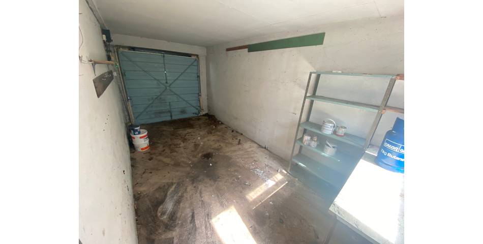LINK-DETACHED HOUSE FOR REFURBISHMENT