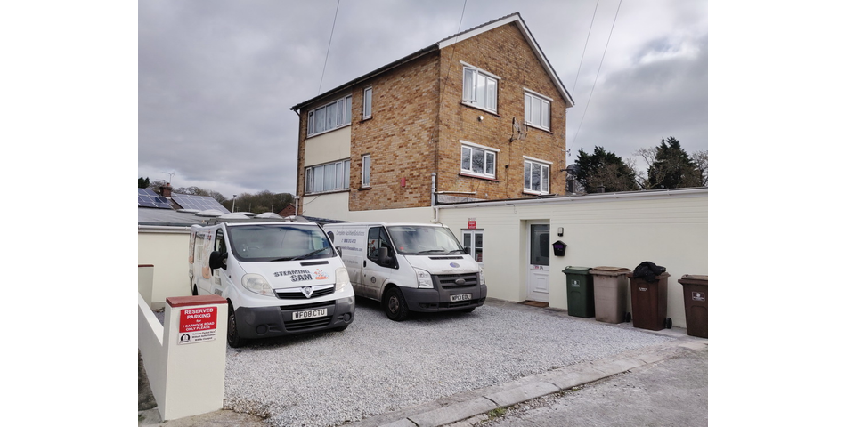 HIGH-YIELDING INVESTMENT PROPERTY