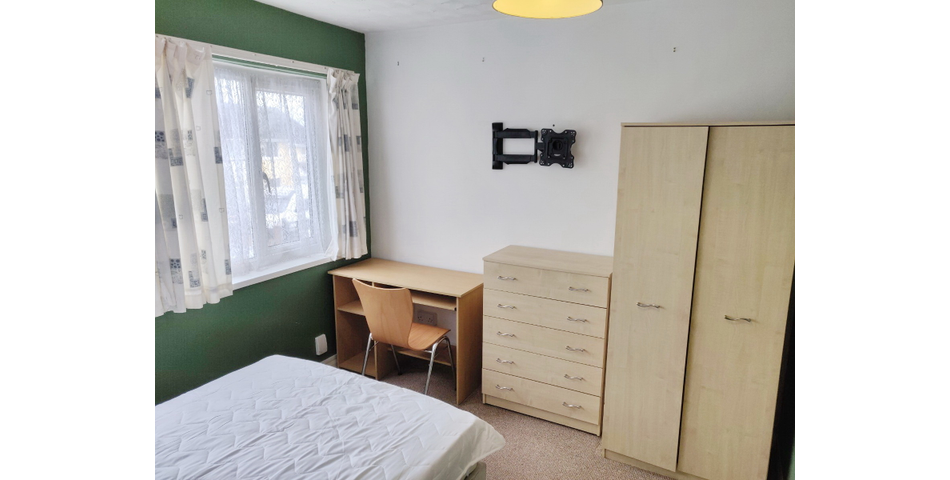 HIGH-YIELDING INVESTMENT PROPERTY