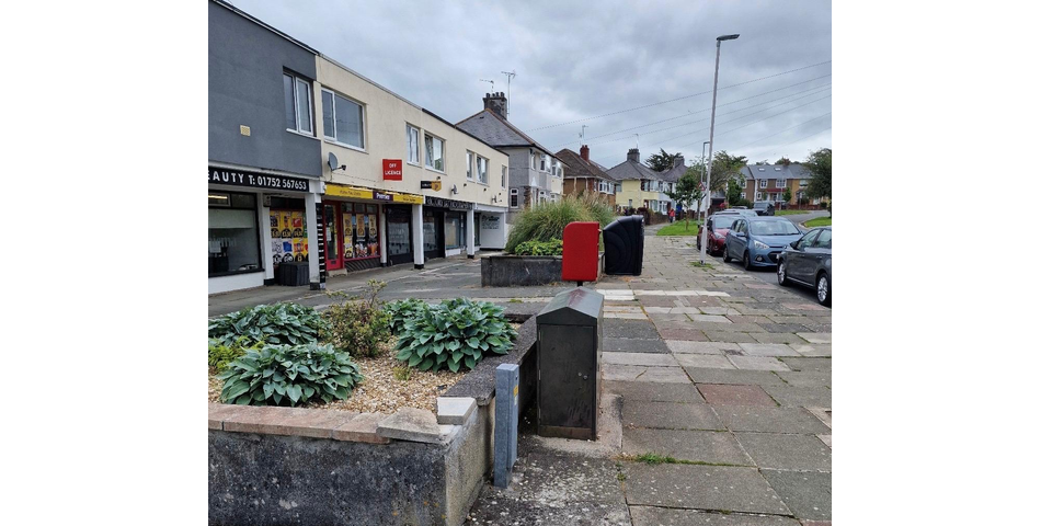 MIXED RESIDENTIAL AND COMMERCIAL INVESTMENT OPPORTUNITY