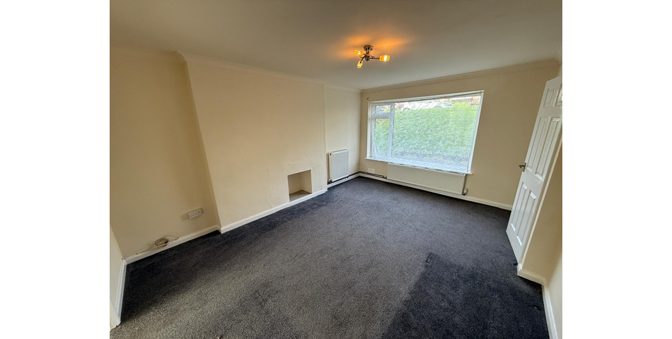 TERRACED HOUSE FOR IMPROVEMENT