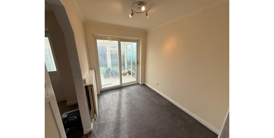 TERRACED HOUSE FOR IMPROVEMENT
