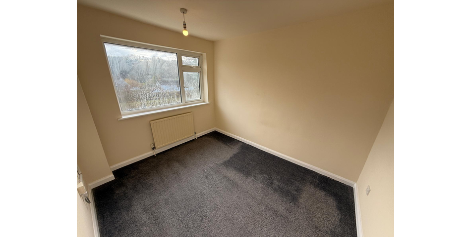 TERRACED HOUSE FOR IMPROVEMENT