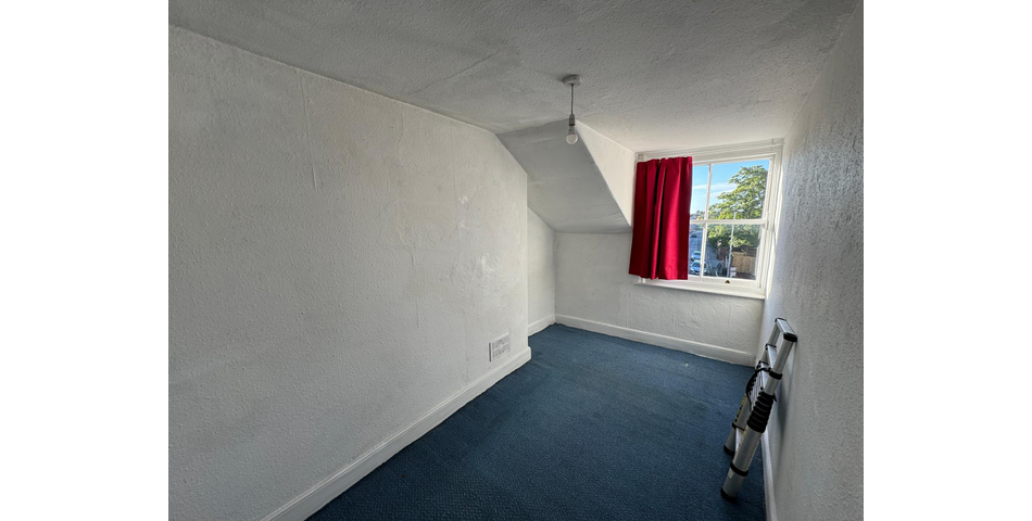 VACANT MIXED RESIDENTIAL & COMMERCIAL PROPERTY