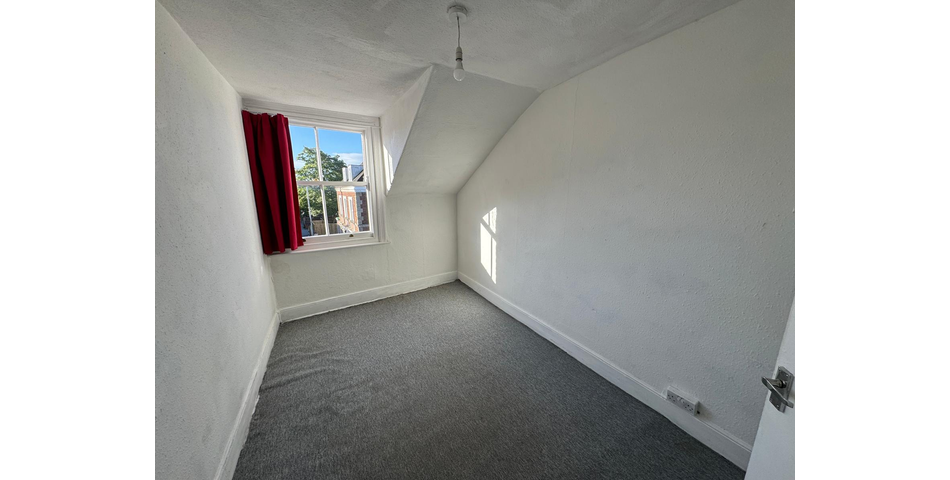VACANT MIXED RESIDENTIAL & COMMERCIAL PROPERTY