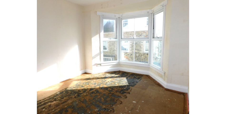 FLAT FOR REFURBISHMENT
