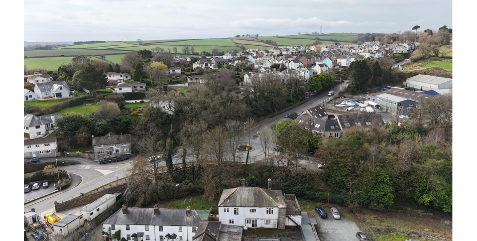 DETACHED PROPERTY WITH HUGE POTENTIAL