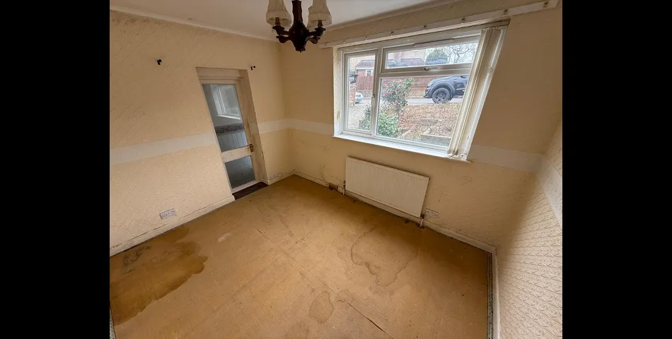 BUNGALOW FOR REFURBISHMENT 