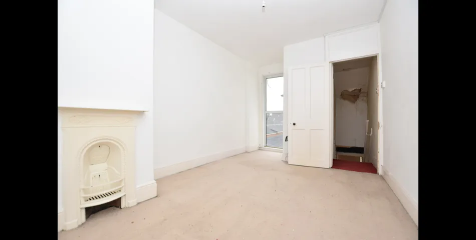 MIXED RESIDENTIAL AND COMMERCIAL PROPERTY