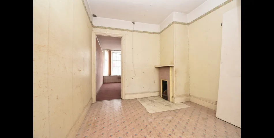 MIXED RESIDENTIAL AND COMMERCIAL PROPERTY