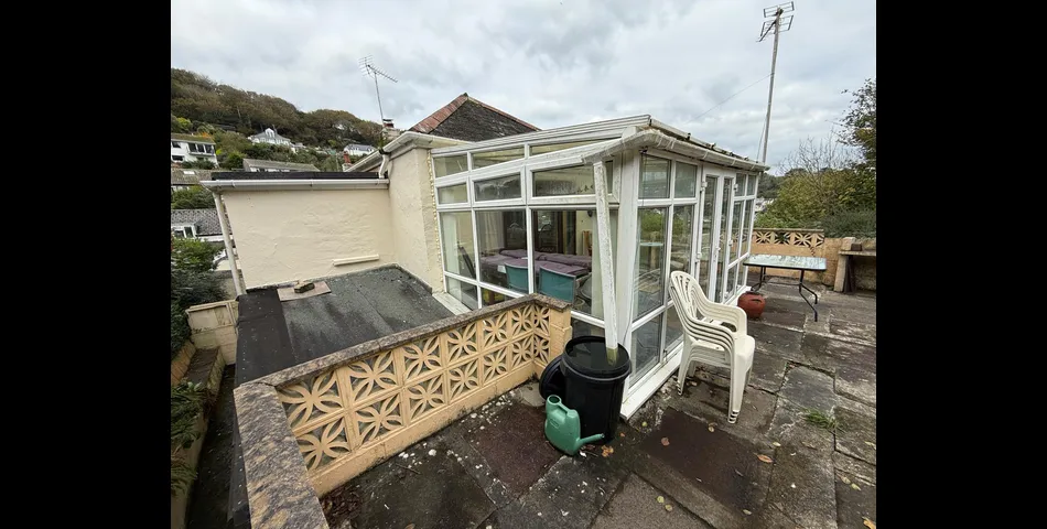 HOUSE FOR MODERNISATION