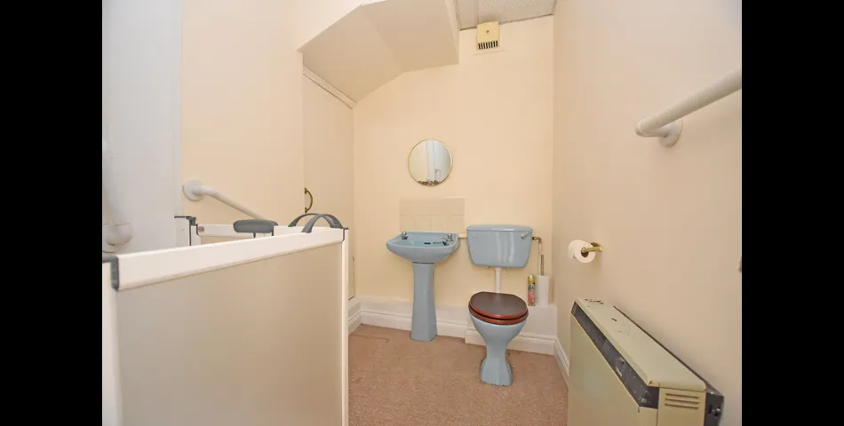 MID TERRACE PROPERTY WITH THREE DWELLINGS FOR MODERNISATION