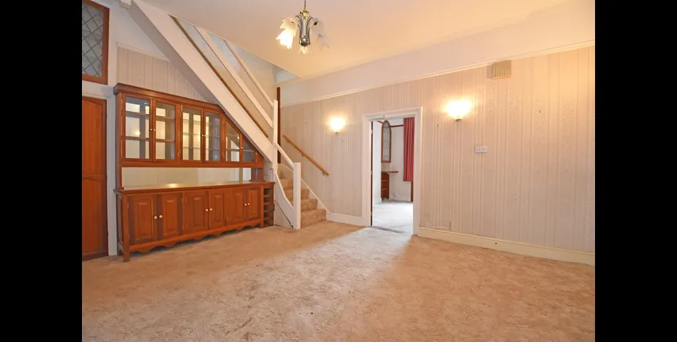 MID TERRACE PROPERTY WITH THREE DWELLINGS FOR MODERNISATION