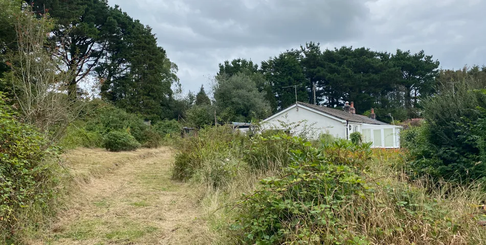 BUNGALOW FOR REFURBISHMENT 