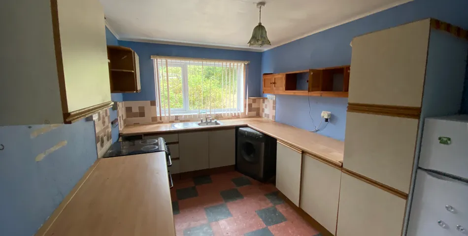 BUNGALOW FOR REFURBISHMENT 