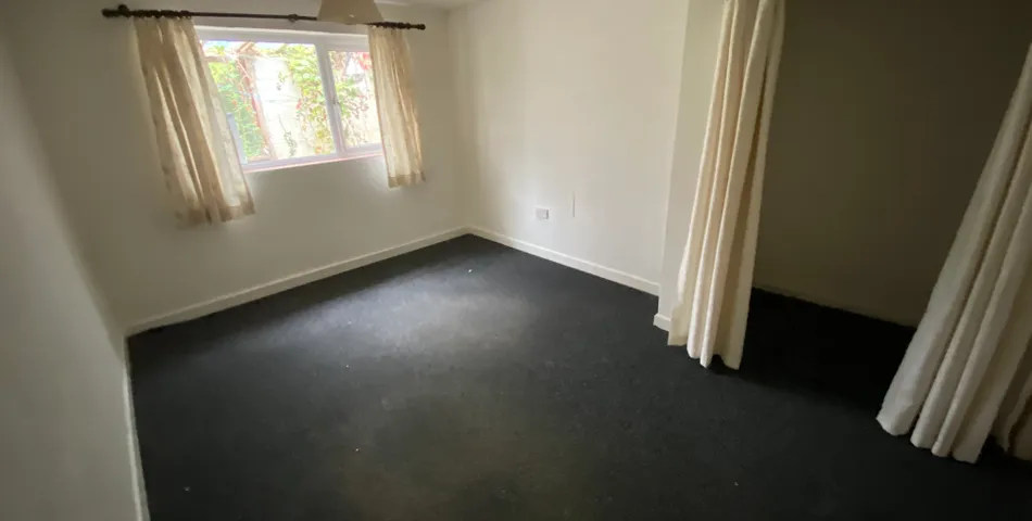BUNGALOW FOR REFURBISHMENT 