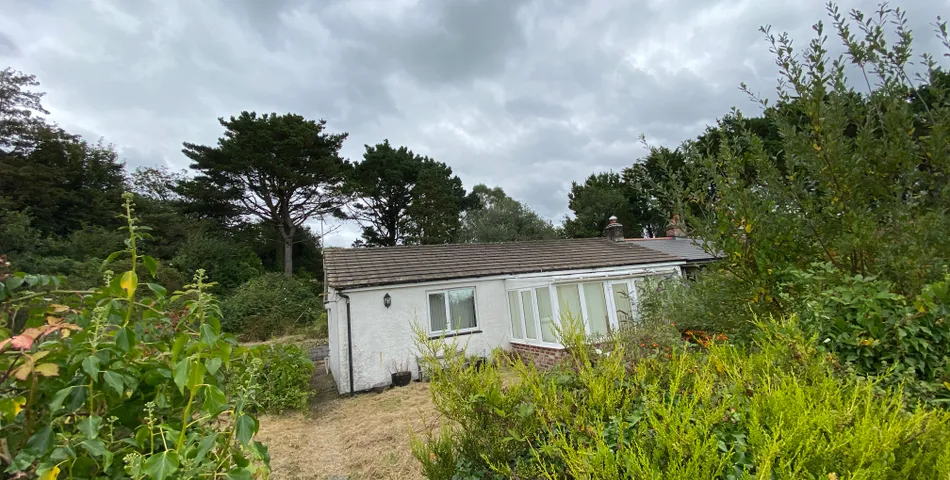 BUNGALOW FOR REFURBISHMENT 