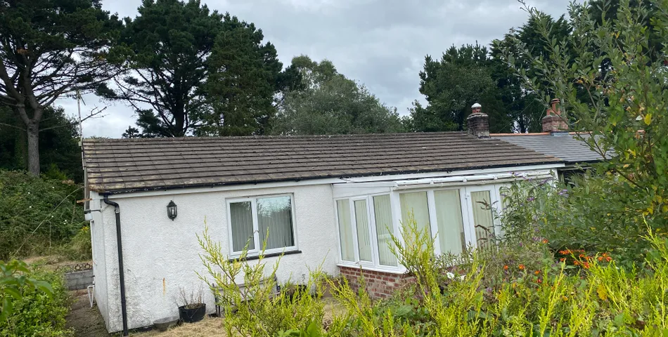 BUNGALOW FOR REFURBISHMENT 