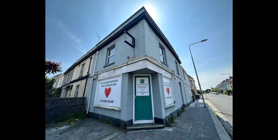 COMMERCIAL UNIT WITH POTENTIAL