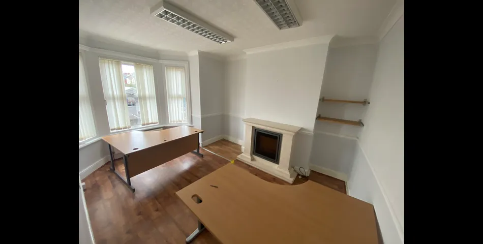 TERRACED PROPERTY WITH POTENTIAL