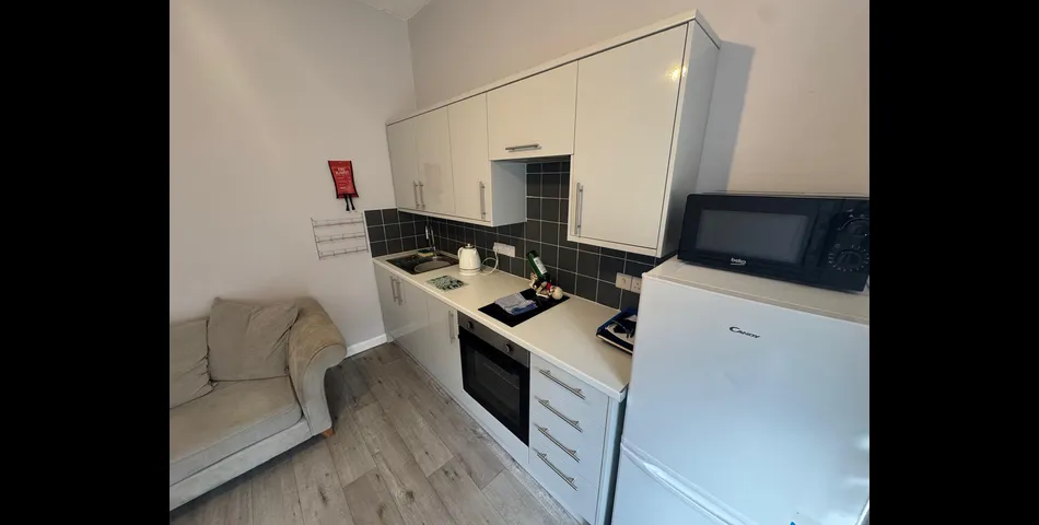 MIXED RETAIL AND COMMERCIAL PROPERTY